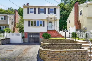 114 Glenellen Rd, Boston, MA 02132 - Photo 4