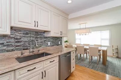 286 Linden Street #286, Wellesley, MA 02482 - Photo 6