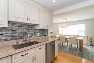 286 Linden St, Wellesley, MA 02482 - Photo 6