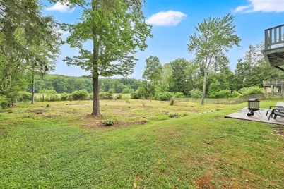210 Strong St, Amherst, MA 01002 - Photo 40