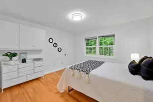 210 Strong St, Amherst, MA 01002 - Photo 18