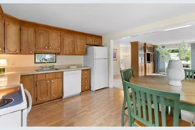 4 Rossmore Rd, Lynnfield, MA 01940 - Photo 12