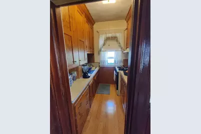 201-203 Whitman St, New Bedford, MA 02745 - Photo 8