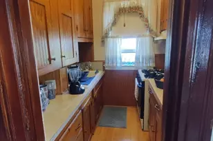 201-203 Whitman St, New Bedford, MA 02745 - Photo 8