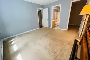 22 Maple Crest Cir, Holyoke, MA 01040 - Photo 20