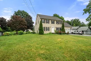 86 Oakland St, Stoughton, MA 02072 - Photo 4