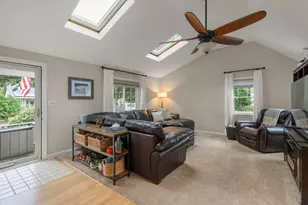 29 Laurel Rd, Norwood, MA 02062 - Photo 8