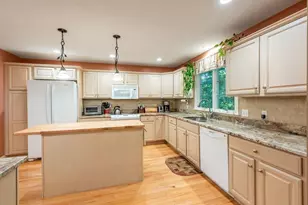 91 Shadow Brook Est, South Hadley, MA 01075 - Photo 10