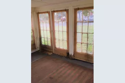 31 Edward Rd #single fam., Newton, MA 02465 - Photo 2