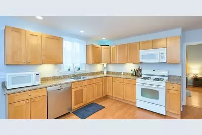 4 Olive Square #4, Somerville, MA 02143 - Photo 6