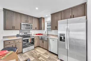 2 4th Ave, Ware, MA 01082 - Photo 10
