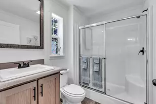 2 4th Ave, Ware, MA 01082 - Photo 20