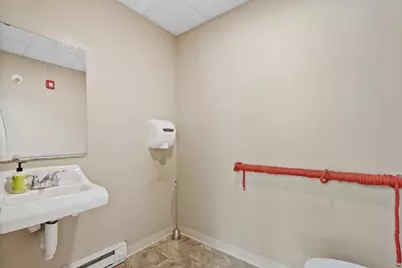 91 Central St, Leominster, MA 01453 - Photo 14