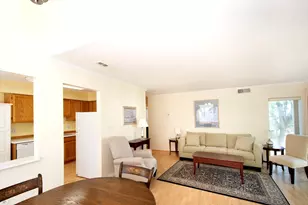 297 Temple St, Boston, MA 02132 - Photo 8