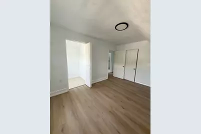 3886-3888 Washington St #3, Boston, MA 02131 - Photo 6