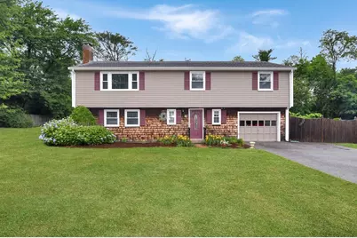 41 Constantine Dr, Marshfield, MA 02050 - Photo 2