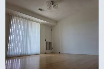 39 Broadway #206, Malden, MA 02148 - Photo 4