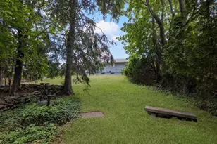 27 Hinsdale St, Swansea, MA 02777 - Photo 36