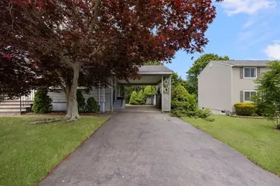 27 Hinsdale St, Swansea, MA 02777 - Photo 4