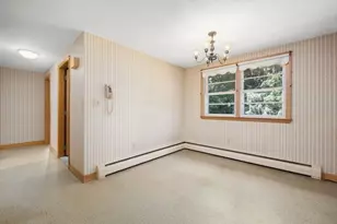 27 Hinsdale St, Swansea, MA 02777 - Photo 12