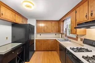 2 Margaret Rd, Foxboro, MA 02035 - Photo 8