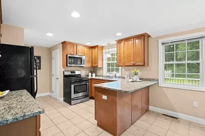36 Willowdale Rd #B, Tyngsborough, MA 01879 - Photo 6