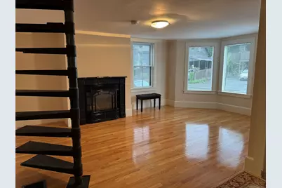 183 Pleasant St, Marblehead, MA 01945 - Photo 1