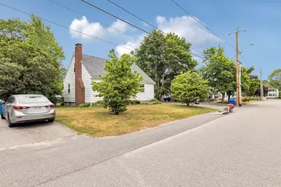 31 Delprete Ave, Rockland, MA 02370 - Photo 4