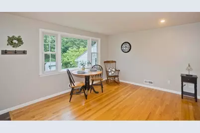 326 Dewey Street, West Springfield, MA 01089 - Photo 8
