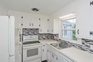 326 Dewey St, West Springfield, MA 01089 - Photo 6