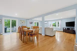 87 Messenger St, Plainville, MA 02762 - Photo 10