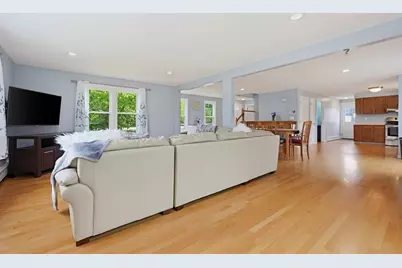 87 Messenger St., Plainville, MA 02762 - Photo 12