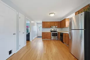 87 Messenger St, Plainville, MA 02762 - Photo 16