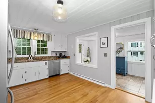 115 Walnut St, Dedham, MA 02026 - Photo 12