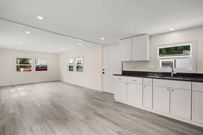 12 Chesapeake Rd, Holbrook, MA 02343 - Photo 8