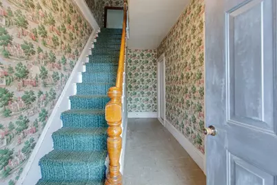 21 Myrtle St, Lowell, MA 01850 - Photo 10