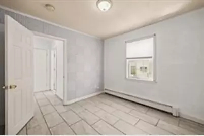 30 Orange St, Fall River, MA 02720 - Photo 14