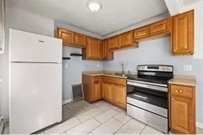 30 Orange St, Fall River, MA 02720 - Photo 4