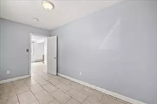 30 Orange St, Fall River, MA 02720 - Photo 12