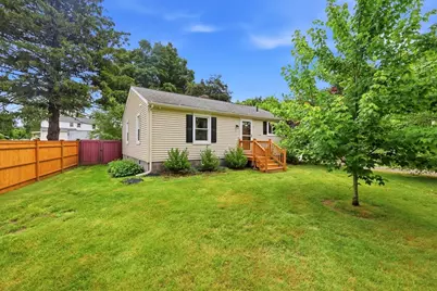 7 Fritz Ave, Westfield, MA 01085 - Photo 2