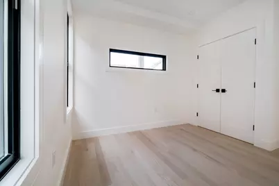 387 Norfolk St, Cambridge, MA 02139 - Photo 10