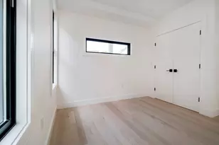 387 Norfolk St, Cambridge, MA 02139 - Photo 10