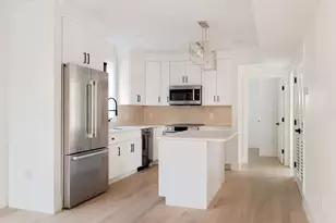 387 Norfolk St, Cambridge, MA 02139 - Photo 4