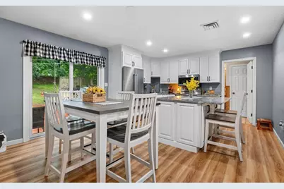 399 Providence St. #A, Grafton, MA 01560 - Photo 8