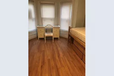 21 Dix St, Worcester, MA 01609 - Photo 4