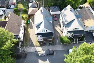 31-33 Hollingsworth St, Lynn, MA 01902 - Photo 2