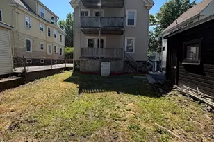 31-33 Hollingsworth St, Lynn, MA 01902 - Photo 4