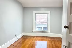 31-33 Hollingsworth St, Lynn, MA 01902 - Photo 8