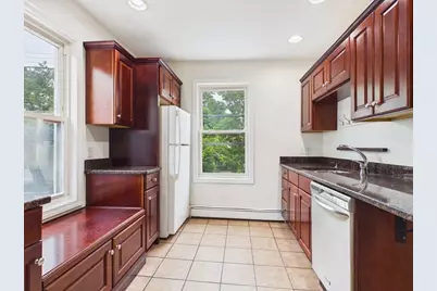 32 Sciarappa St #2, Cambridge, MA 02141 - Photo 2