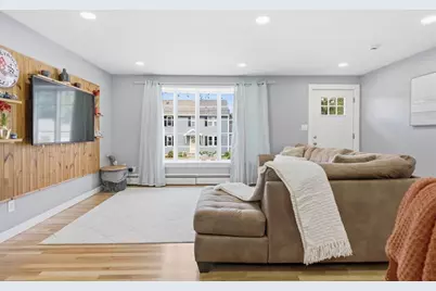 91 Bunkerhill Pkwy, West Boylston, MA 01583 - Photo 10